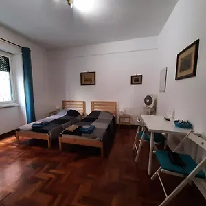 A Casa Di Robi Гостевой дом Рим